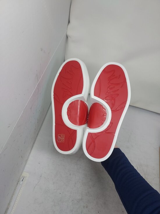 Christian Louboutin MENS White Heart Love Adolon Junior Sneaker - Picture 2 of 12